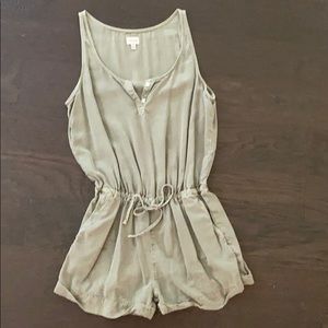 SOLD Women’s romper